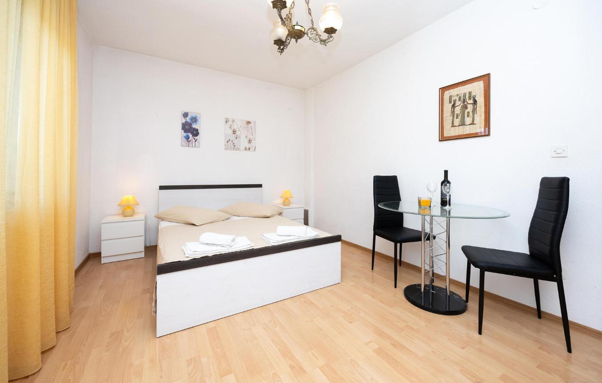 3 Bedroom Gorgeous Apartment In Trogir Exterior foto